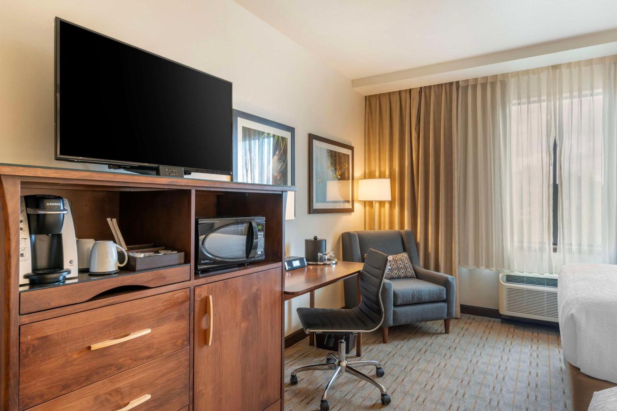 Best Western Premier Boulder Falls Inn Lebanon Bagian luar foto