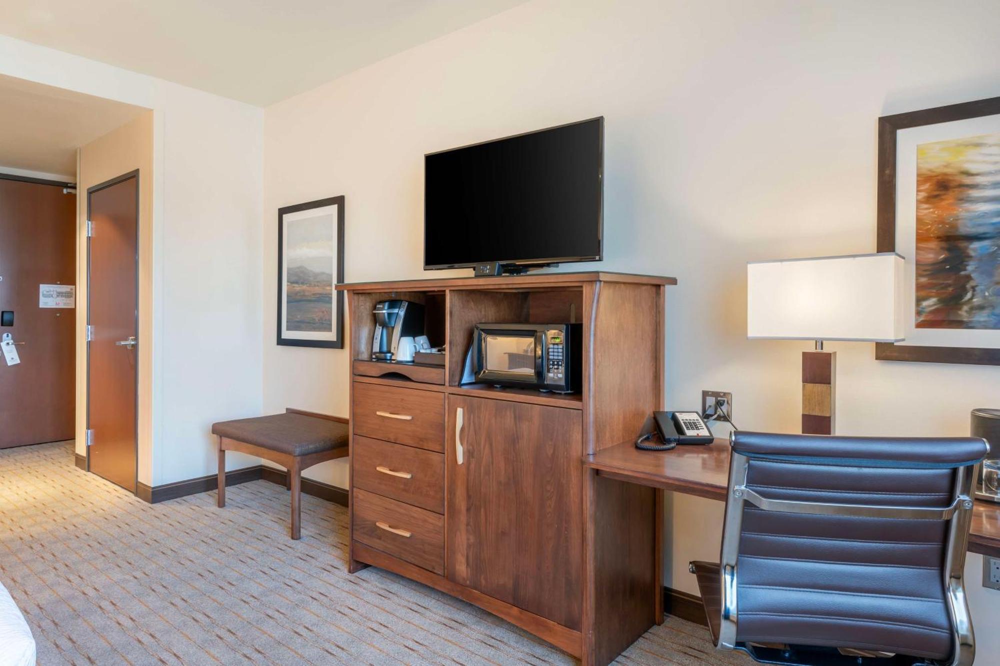 Best Western Premier Boulder Falls Inn Lebanon Bagian luar foto