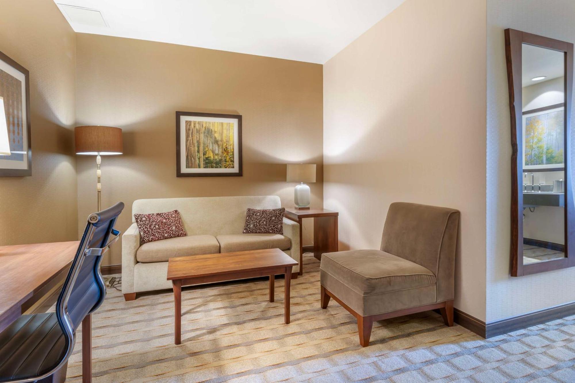 Best Western Premier Boulder Falls Inn Lebanon Bagian luar foto