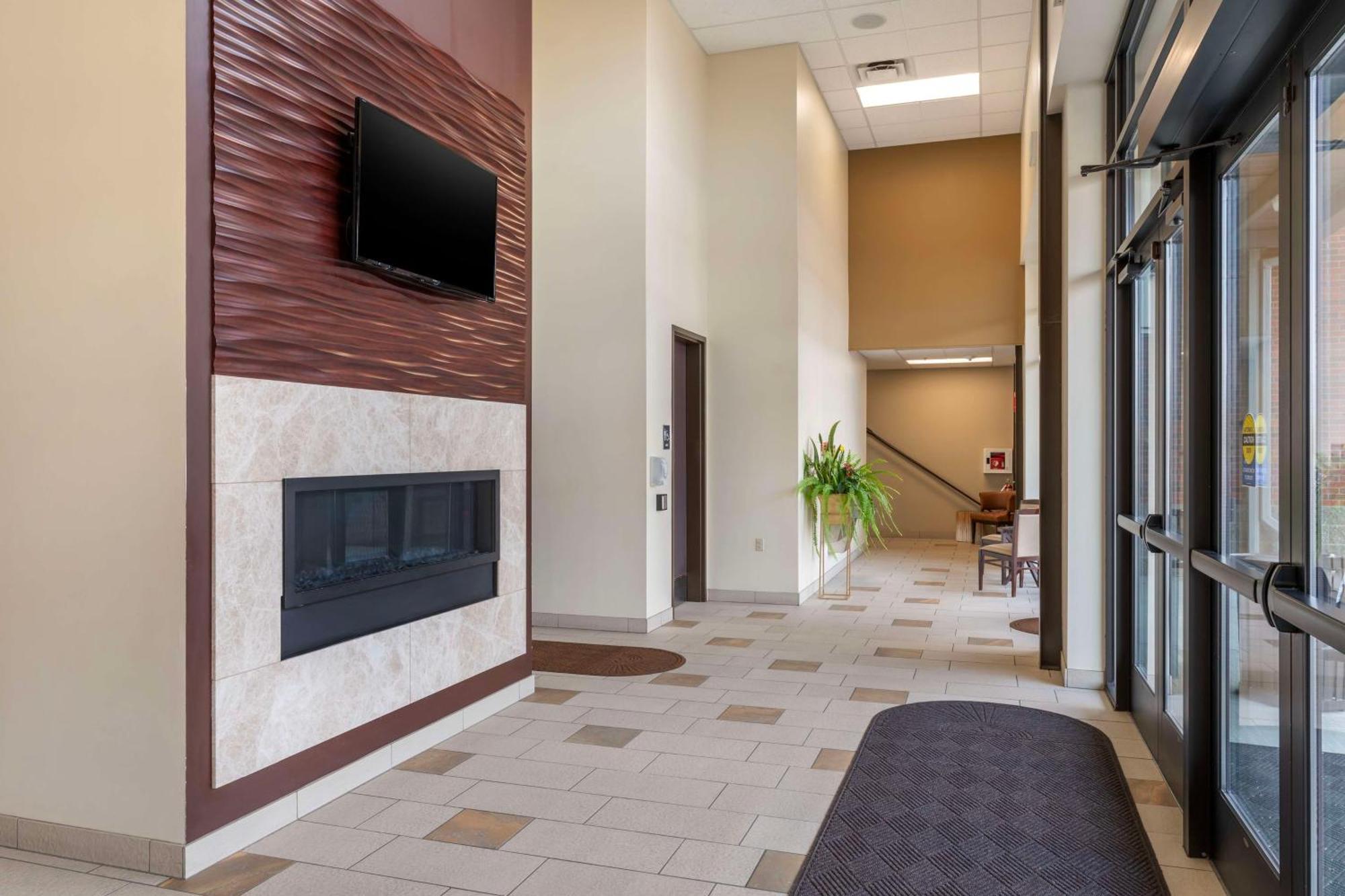 Best Western Premier Boulder Falls Inn Lebanon Bagian luar foto